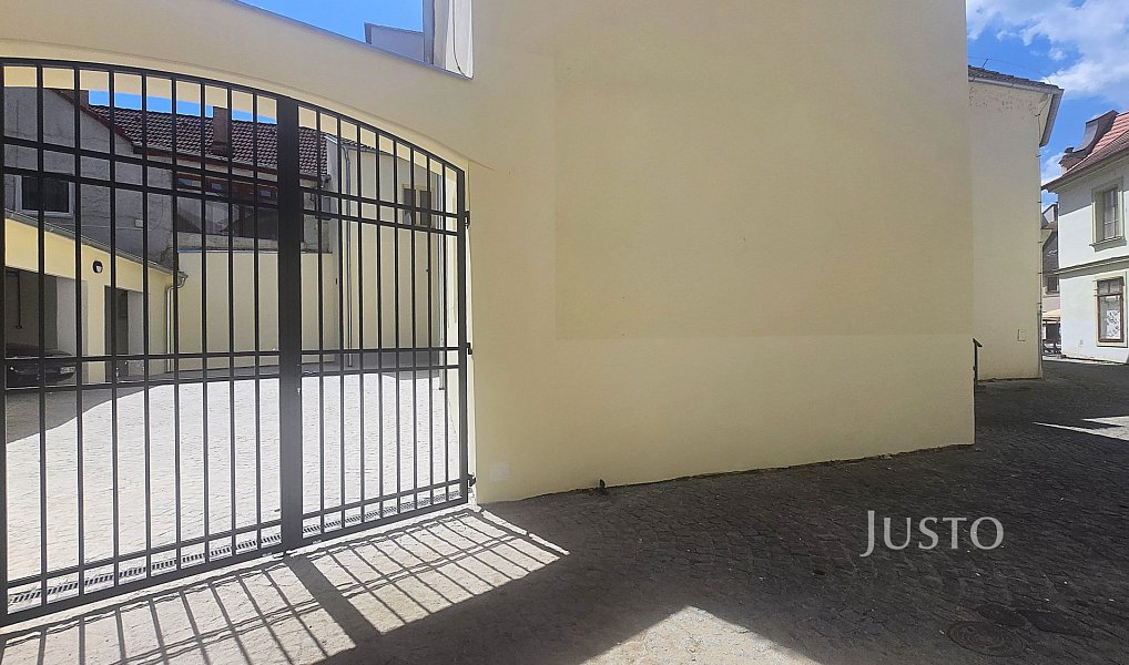 Pronájem garáže, 35 m², Vnitřní Město, Písek