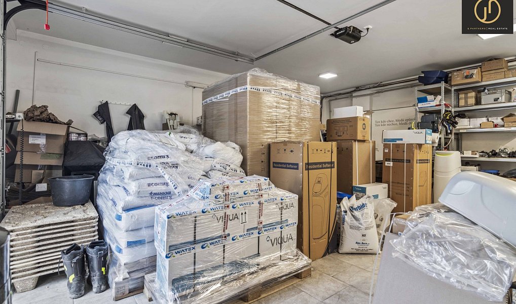 Prodej kanceláře 228 m², Beroun – náhled fotky 28