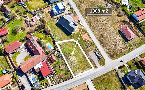 Prodej stavebního pozemku 1 008 m², Háje, okres Příbram