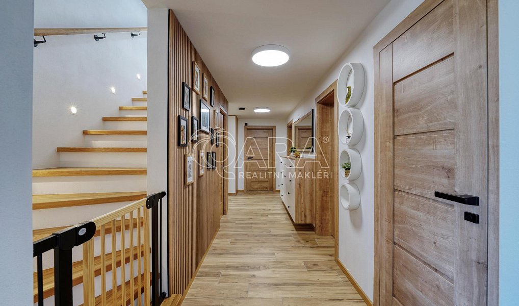 Prodej domu 350 m² s pozemkem 3 414 m², Libějovice – náhled fotky 13