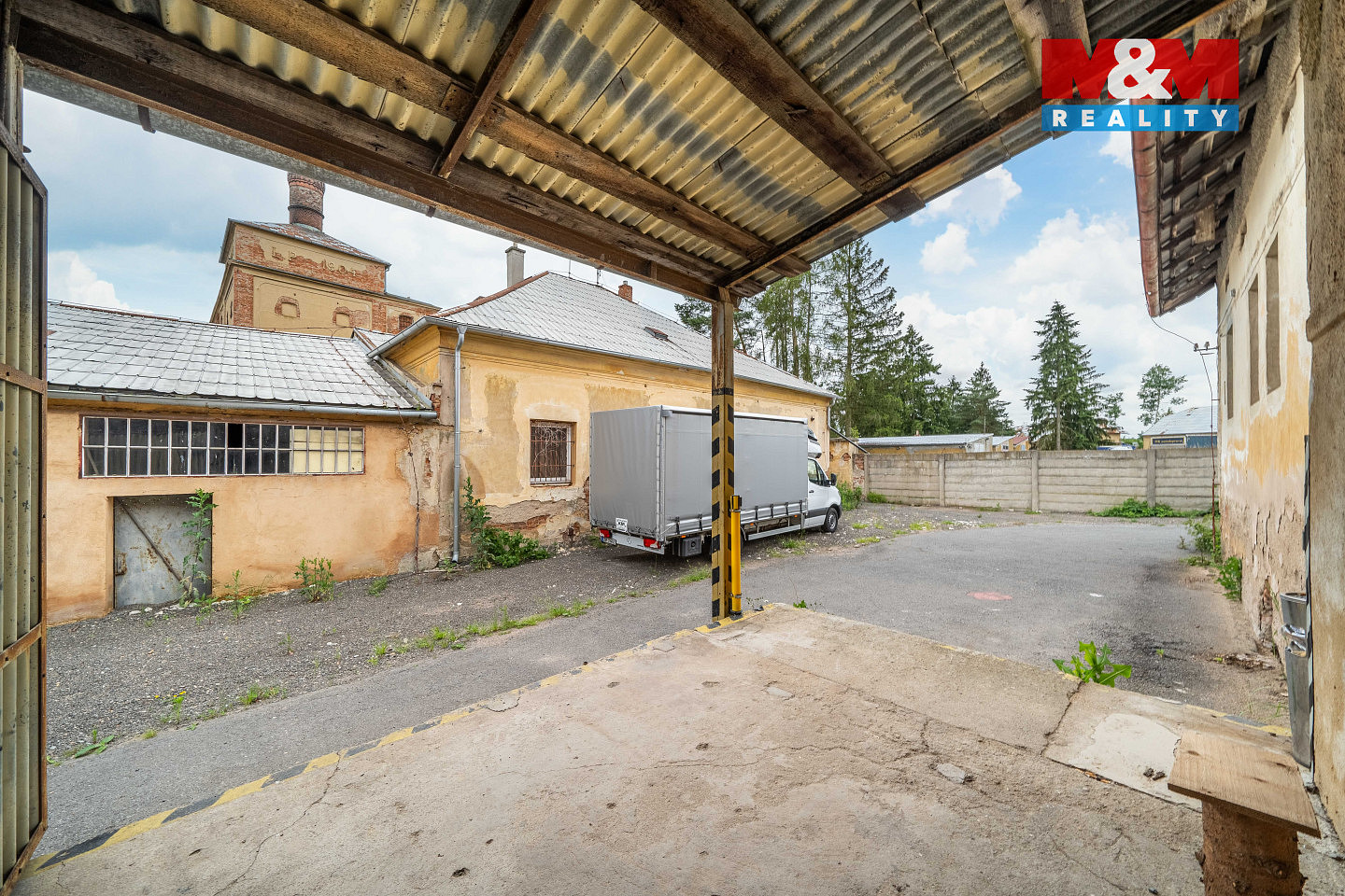 Pronájem skladovacích prostor 205 m² – fotografie 2