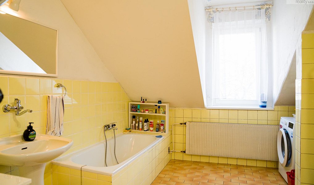 Prodej domu 291 m² s pozemkem 2 236 m², Dubí – náhled fotky 23