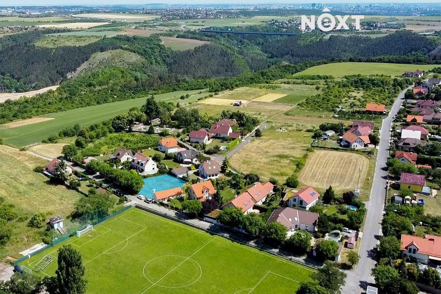 Prodej stavebního pozemku 870 m² – fotografie 3