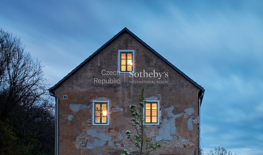 Prodej ubytovacího objektu 380 m², Brzánky – náhled fotky 25