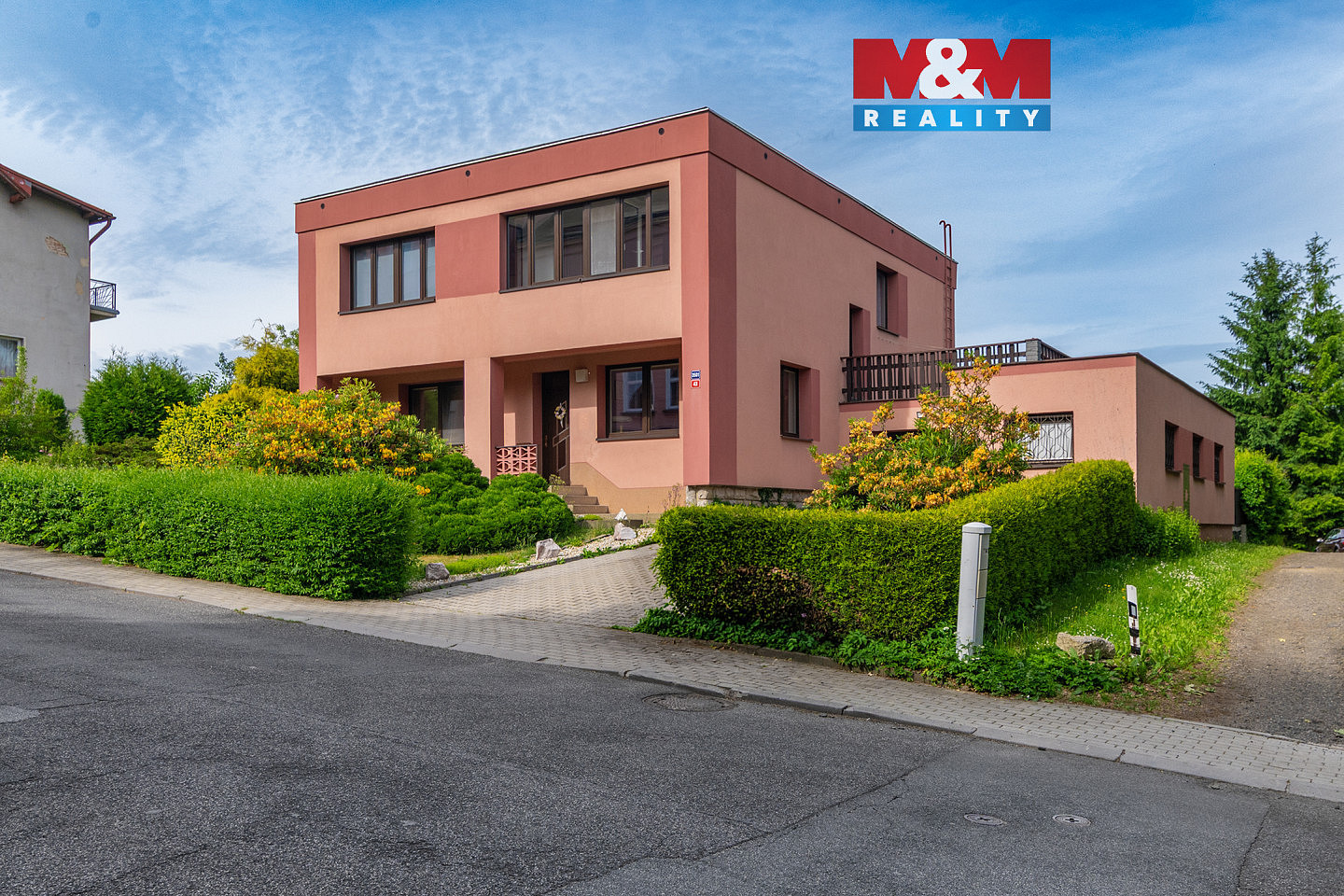Prodej domu 208 m² s pozemkem 740 m²