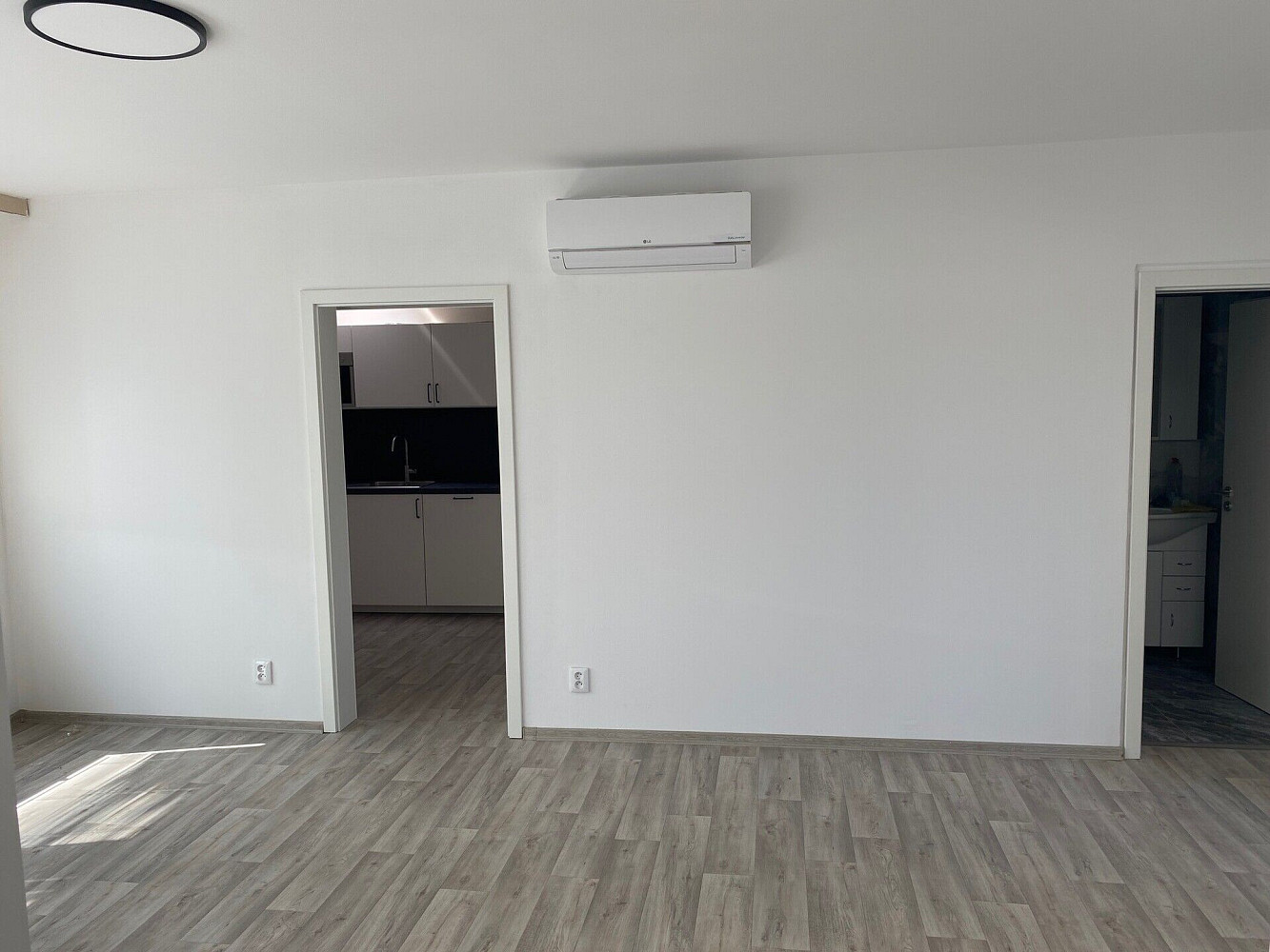 Pronájem bytu 3+1 70 m² – fotografie 5