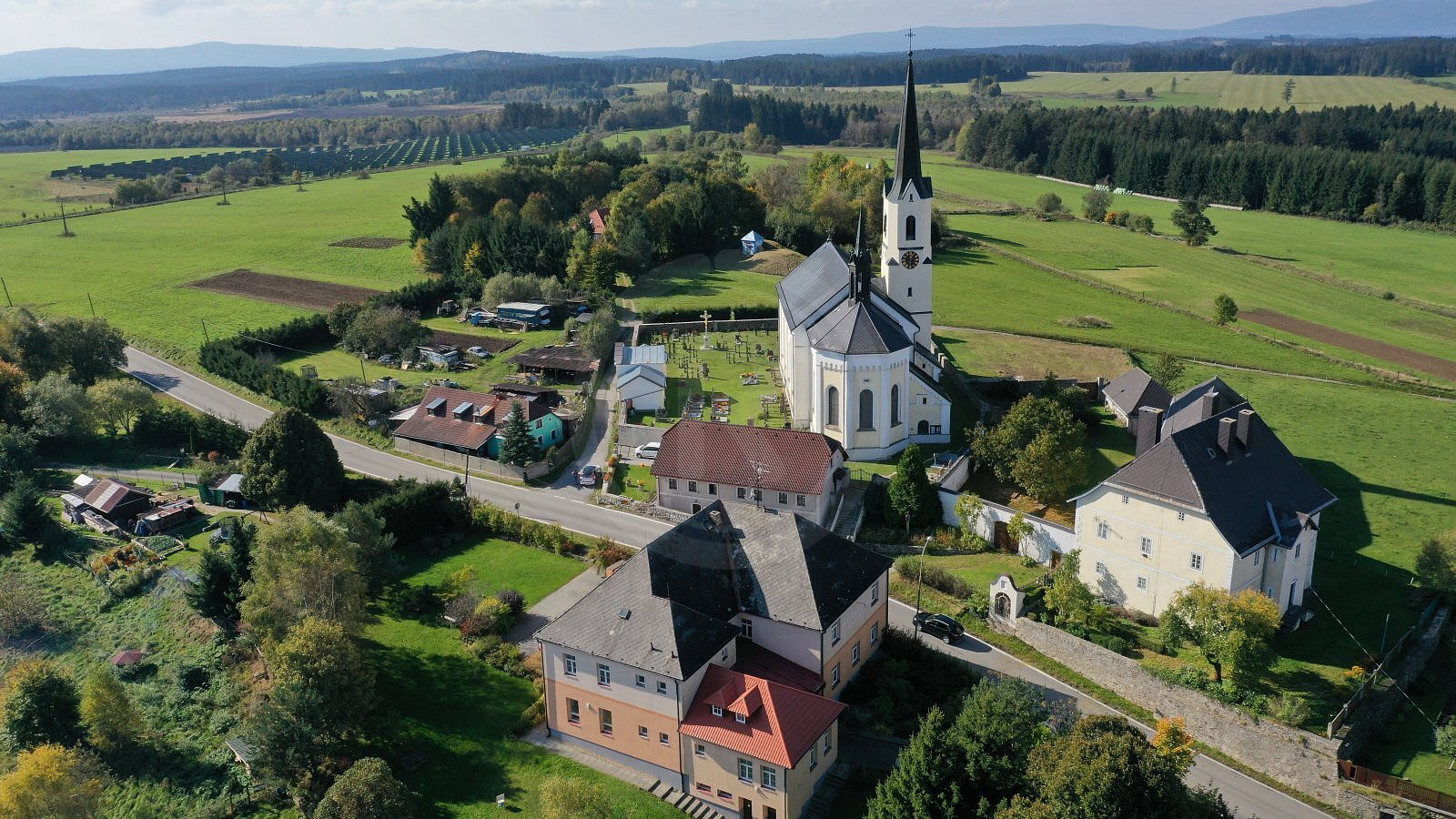 PRODEJ APARTMÁNOVÉHO DOMU OBECNÁ ŠKOLA , SVĚTLÍK OKR. ČESKÝ KRUMLOV – pohled 4