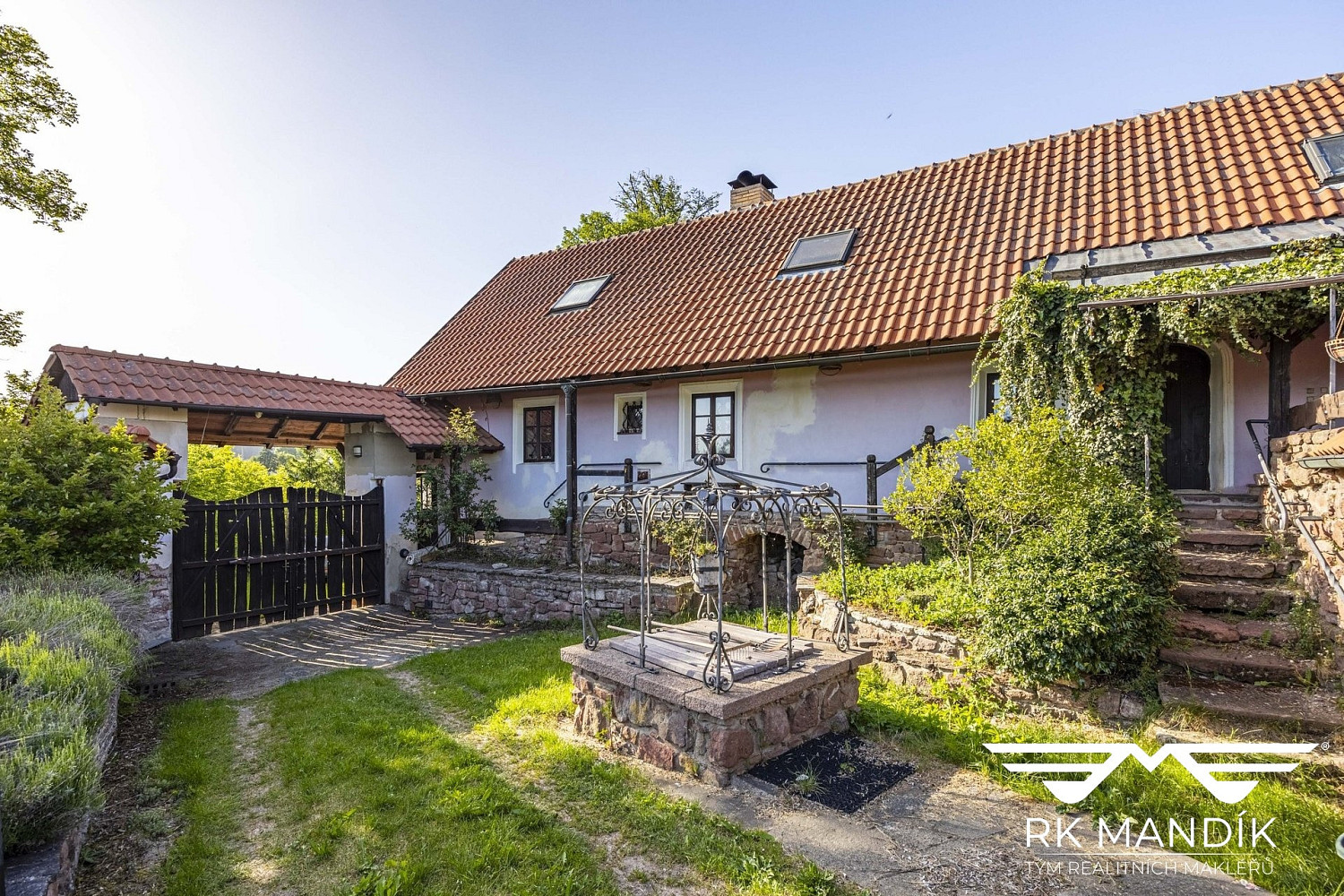 Prodej chaty/chalupy 270 m² s pozemkem 3 755 m²