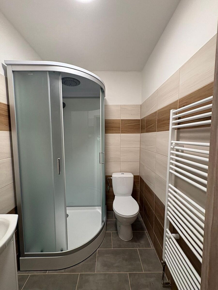 Pronájem bytu 1+kk 16 m² – fotografie 4