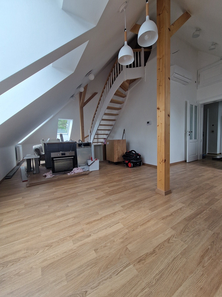 Pronájem bytu 2+kk 68 m² – pohled 4