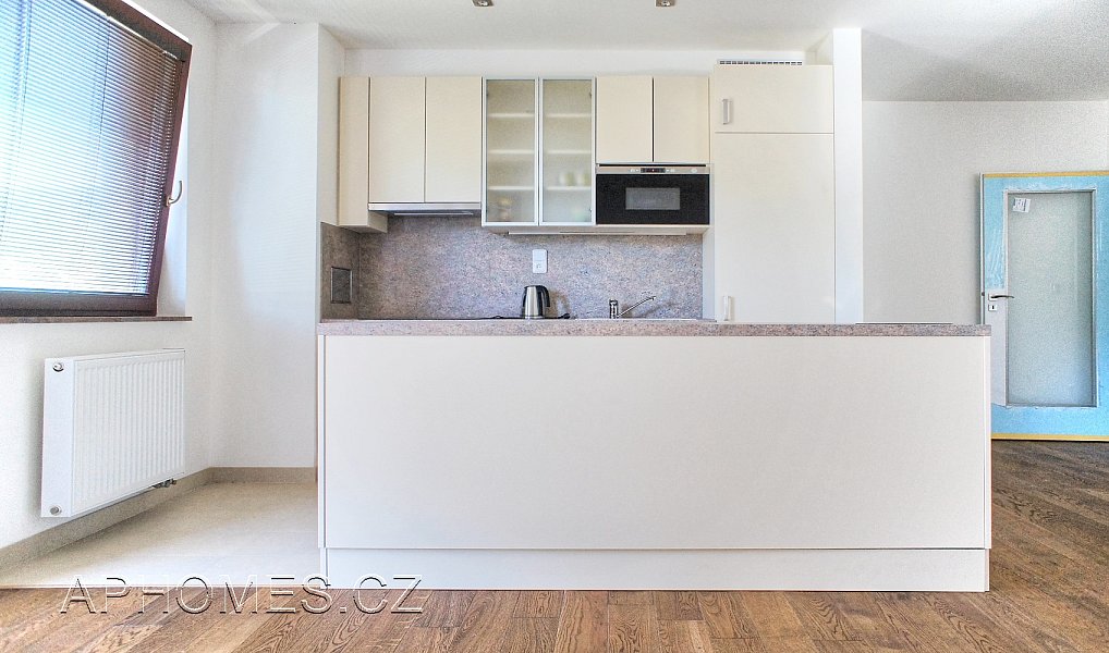 Pronájem bytu 3+kk 85 m², Praha – náhled fotky 3