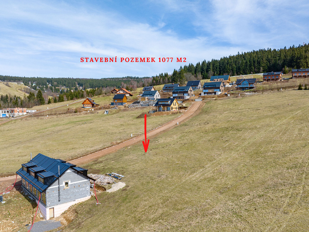 Prodej stavebního pozemku 1 077 m² – fotografie 4