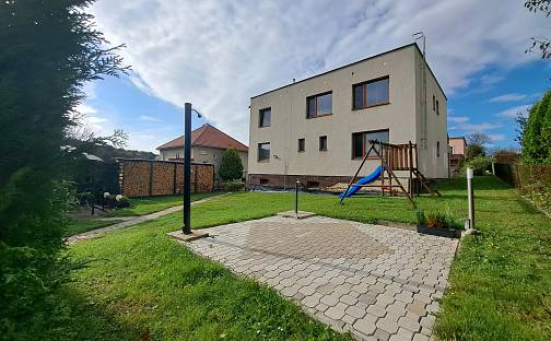 Prodej domu 380 m² s pozemkem 706 m², Lázeňská, Zlín - Kostelec