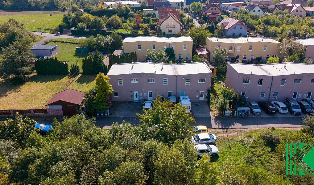 Prodej domu 102 m² s pozemkem 447 m², Zlončice – náhled fotky 47