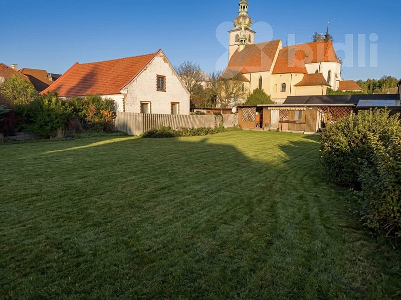 Prodej stavebního pozemku 602 m² – fotografie 2