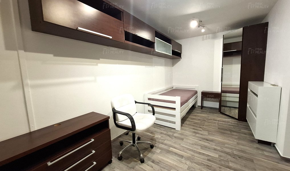 Pronájem bytu 1+kk 28 m², Hradec Králové – náhled fotky 3