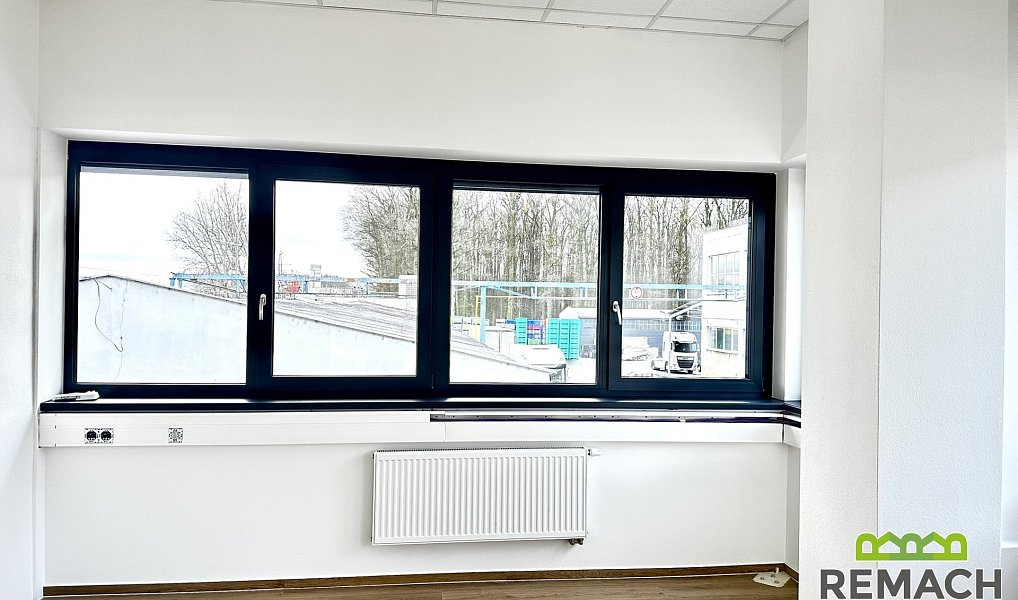 Pronájem kanceláře 500 m², Kunovice – náhled fotky 6
