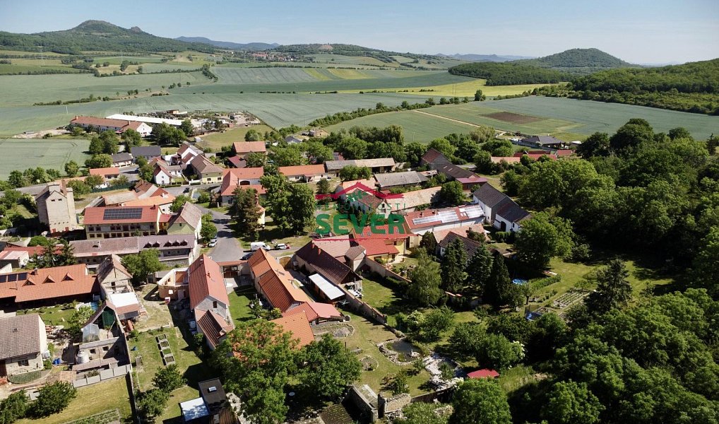 Prodej domu 220 m² s pozemkem 1 576 m², Louny – náhled fotky 34