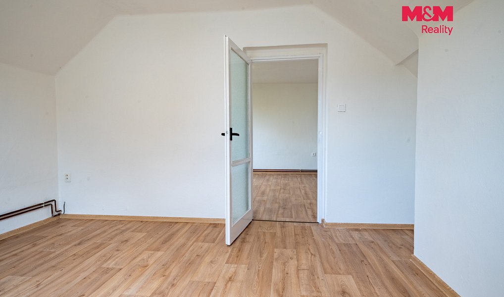 Prodej domu 160 m² s pozemkem 329 m², Hluboká nad Vltavou – náhled fotky 15