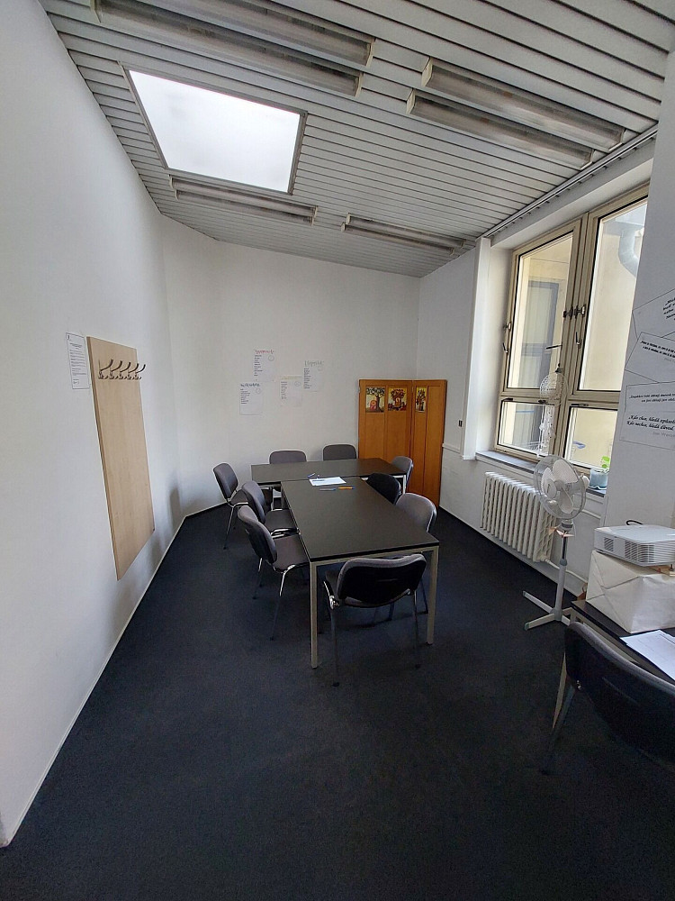 Pronájem kanceláře 212 m² – další