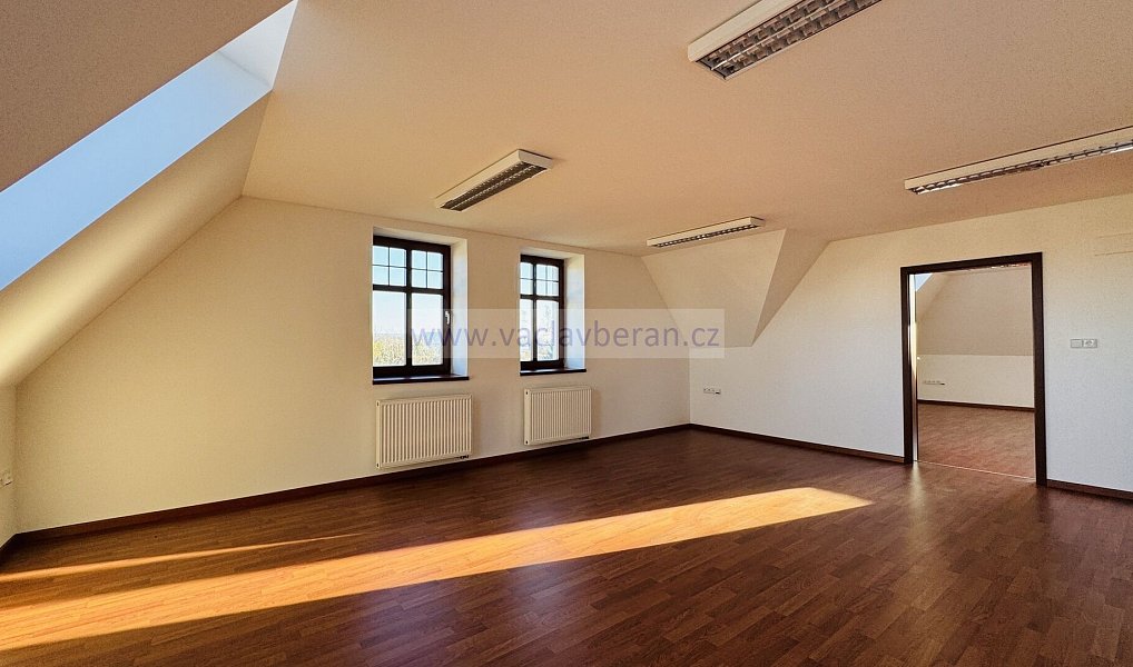 Prodej domu 650 m² s pozemkem 3 071 m², Česká Třebová – náhled fotky 15