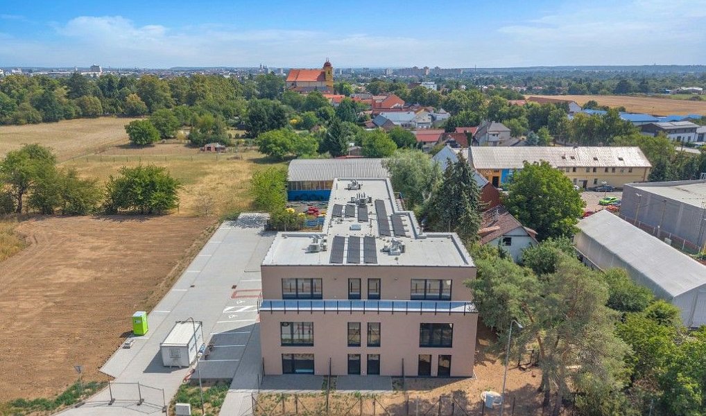 Pronájem bytu 3+1 188 m², Hradec Králové – náhled fotky 28