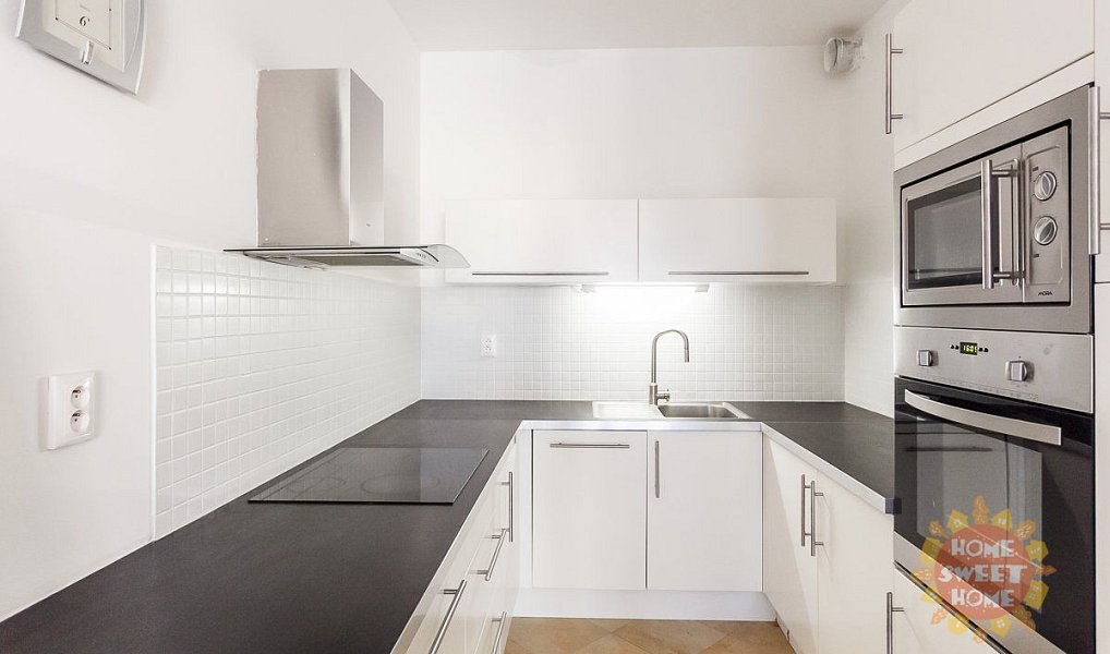 Pronájem bytu 2+kk 70 m², Praha – náhled fotky 4