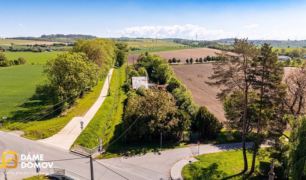 Prodej stavebního pozemku 4 049 m², Tlumačov – náhled fotky 2