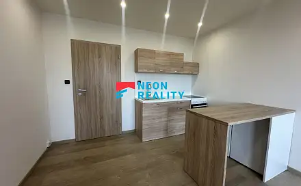 Pronájem bytu 1+kk 27 m²