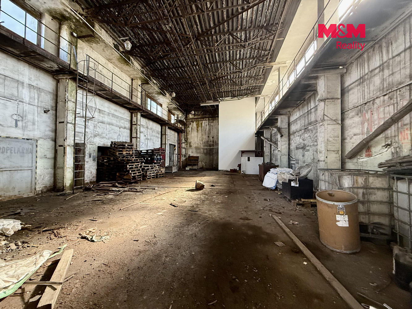 Prodej skladovacích prostor 735 m² – fotografie 2