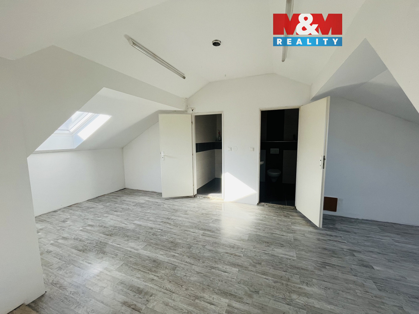 Pronájem kanceláře 101 m²