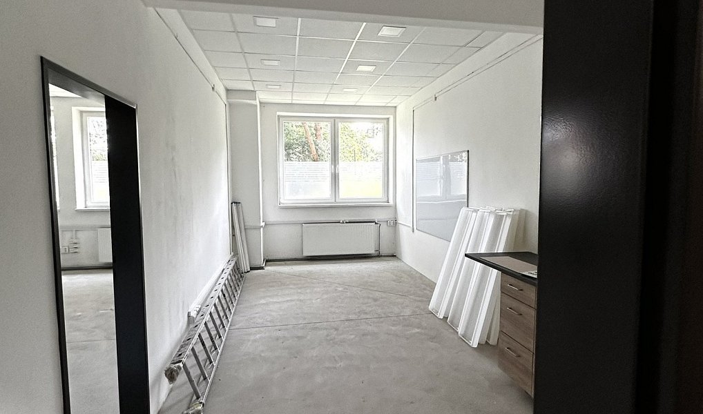 Pronájem skladovacích prostor 618 m², Hořice – náhled fotky 3