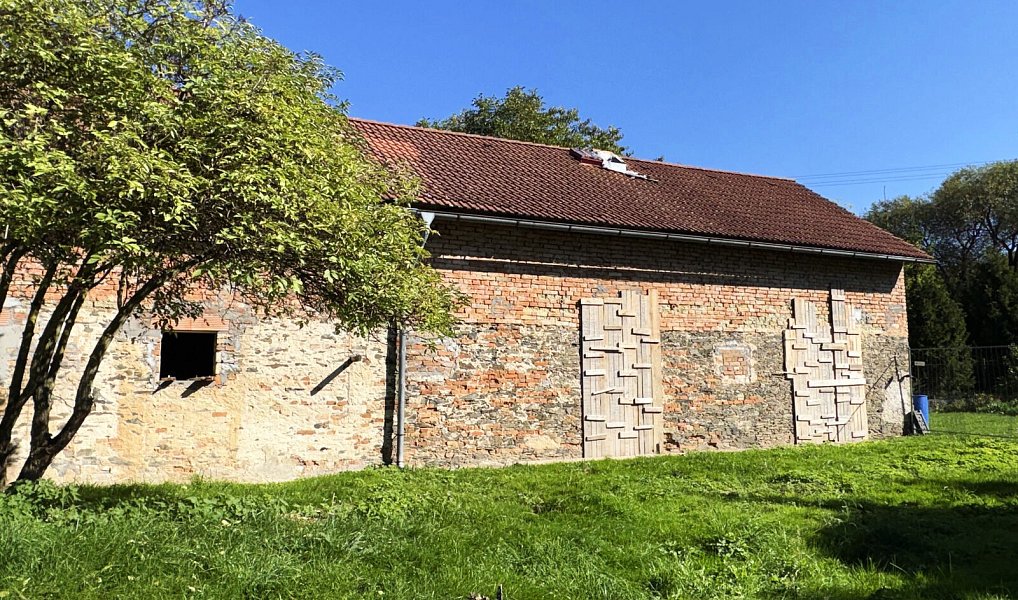 Prodej domu 110 m² s pozemkem 2 489 m², Lipec – náhled fotky 10
