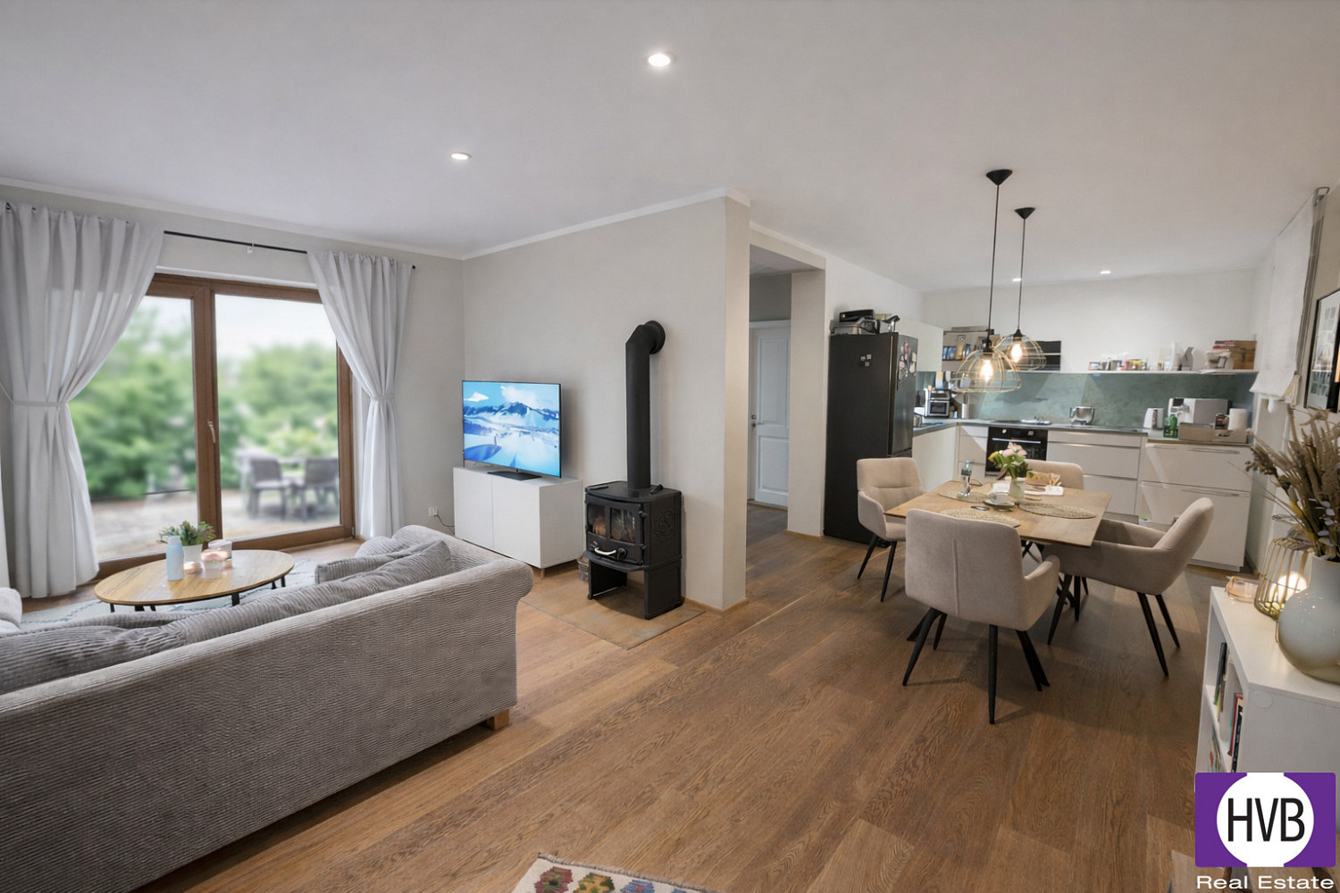 Pronájem domu 174 m² s pozemkem 404 m² — photo 2