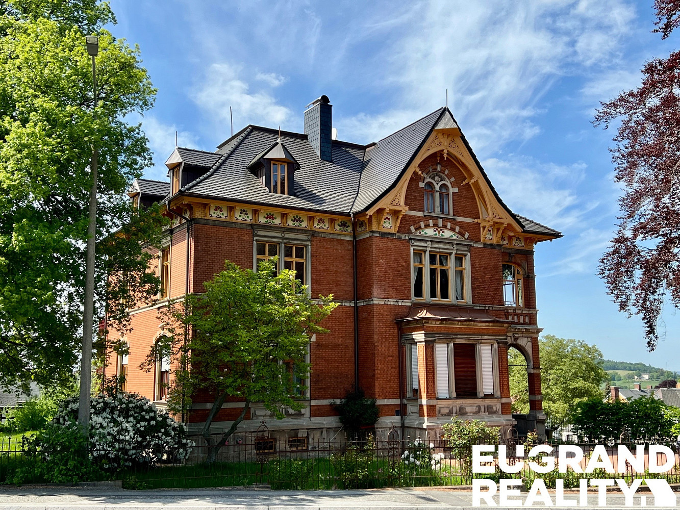 Prodej domu 500 m² s pozemkem 1 620 m²