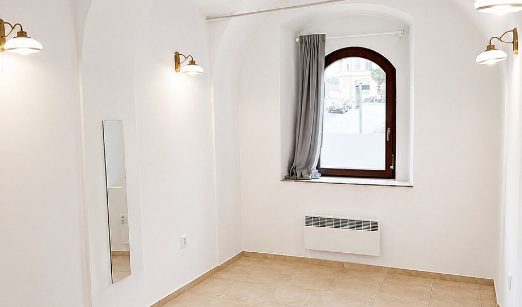 Pronájem obchodních prostor 20 m², Kouřim – náhled fotky 2