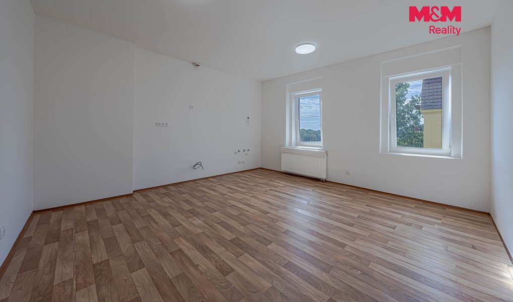 Pronájem domu 302 m² s pozemkem 421 m², Vrátno – náhled fotky 13