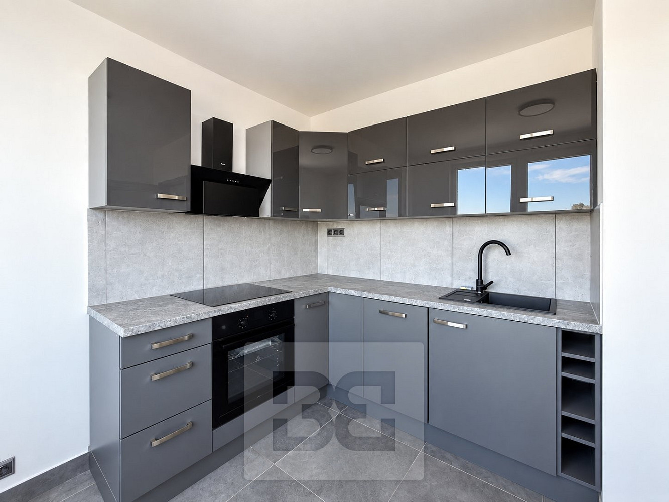 Pronájem bytu 1+1 43 m²