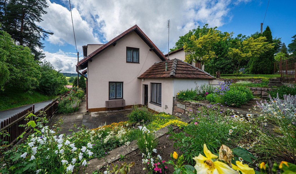 Prodej domu 120 m² s pozemkem 547 m², Budislav – náhled fotky 2