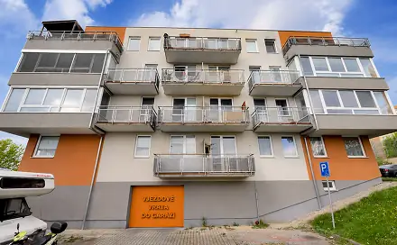 Pronájem garážového stání č. 1, Zlín Na Honech, Zlín