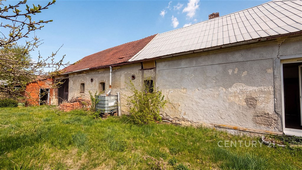 Prodej domu 366 m² s pozemkem 1 404 m² — photo 2