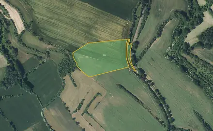 Prodej pole 24 375 m², Vysoká - Chodeč, okres Mělník