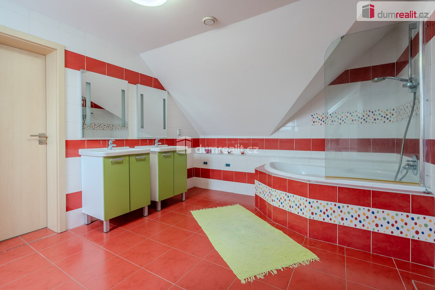 Prodej domu 300 m² s pozemkem 300 m² – fotografie 4