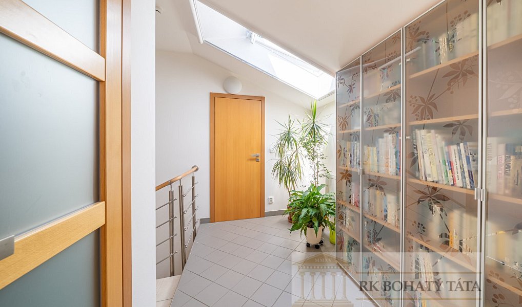 Prodej domu 192 m² s pozemkem 324 m², Velké Přílepy – náhled fotky 16