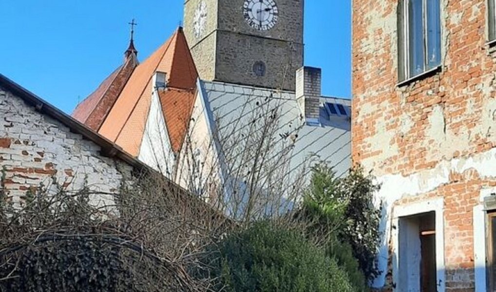 Prodej domu 416 m² s pozemkem 445 m², Slavonice – náhled fotky 3