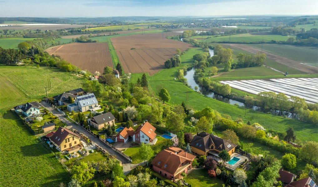 Prodej stavebního pozemku 1 364 m², Skorkov – náhled fotky 4
