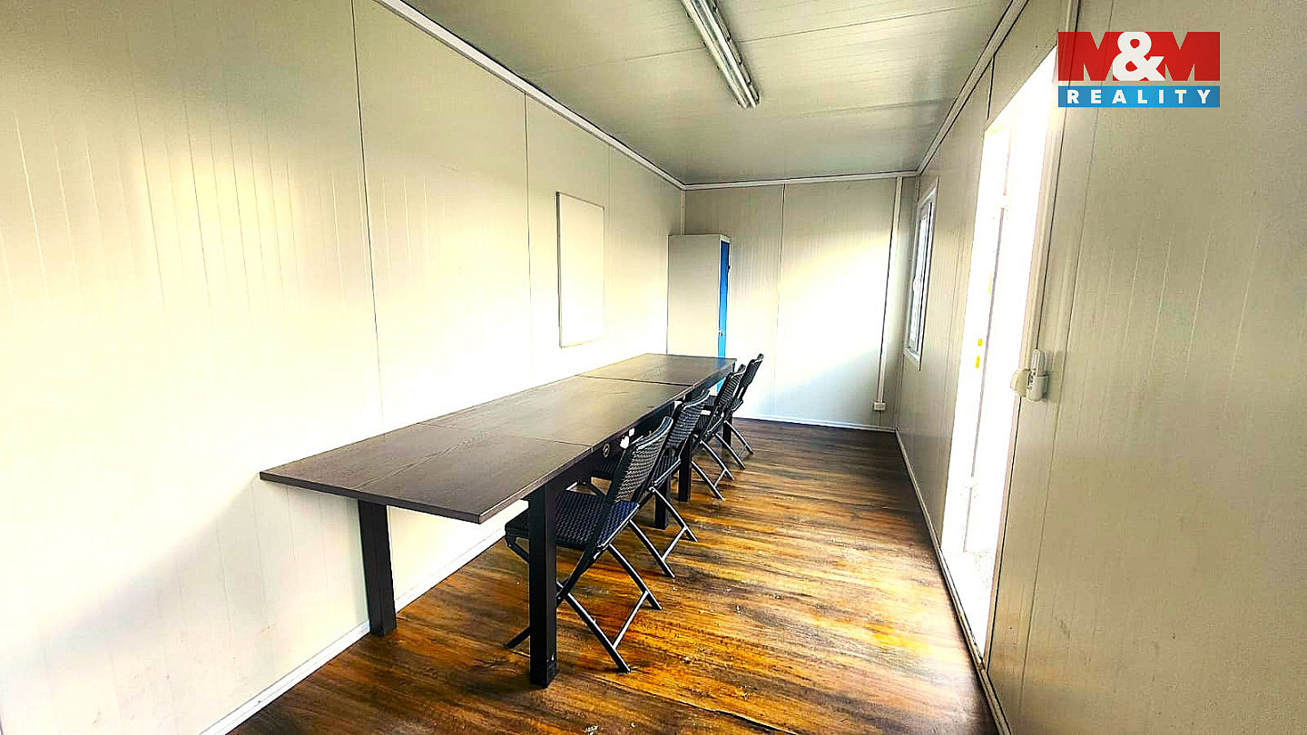 Pronájem provozní plochy, 700 m², Tymákov – další