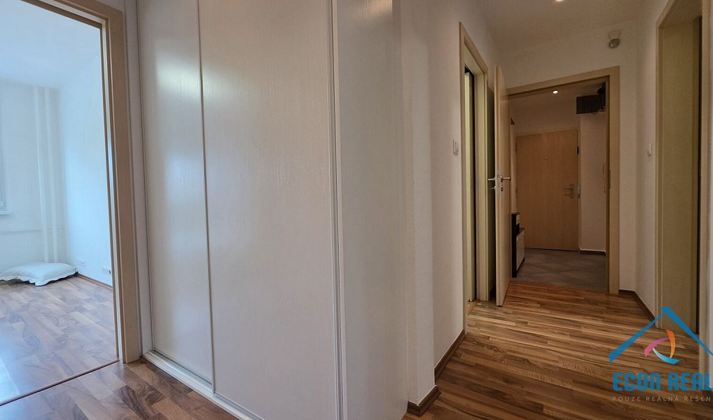 Prodej bytu 3+1 68 m², Praha – náhled fotky 20