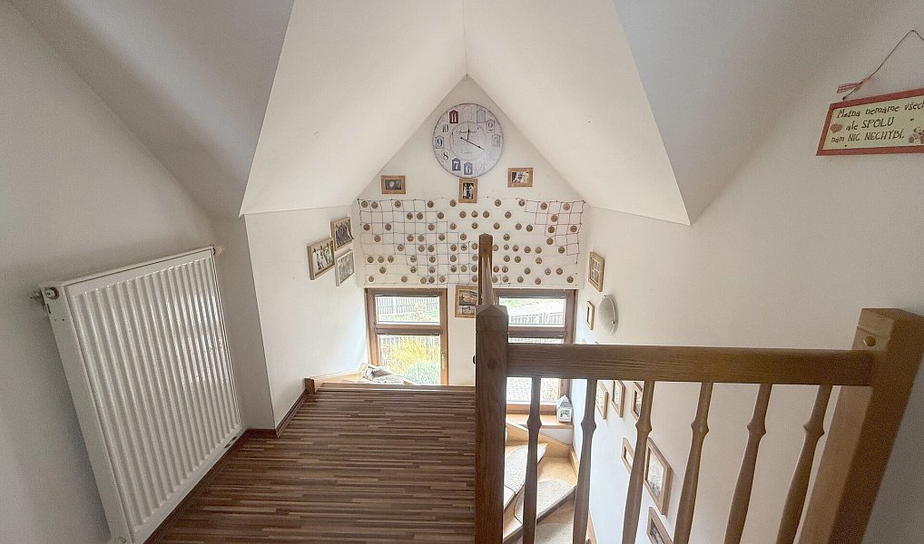 Prodej domu 140 m² s pozemkem 224 m², Ledce – náhled fotky 22