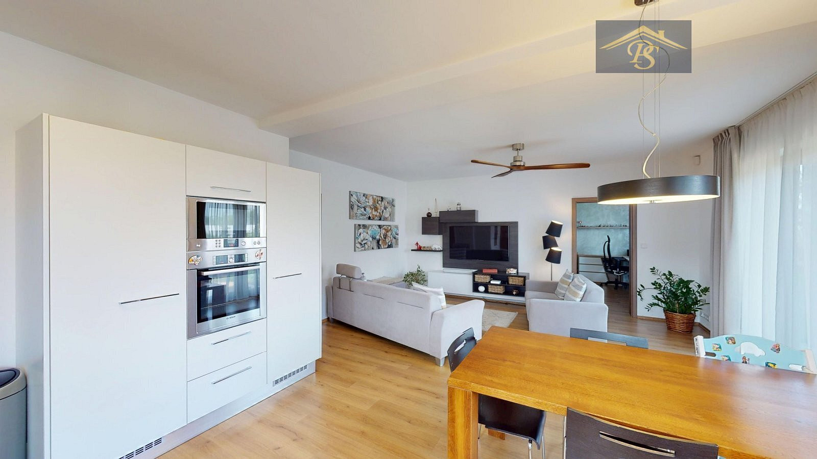 Prodej domu 186 m² s pozemkem 438 m² — photo 4
